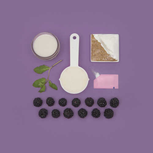 PANTONE SMOOTHIE 727U
Who doesn’t need a healthy purple drank in their life. Start your week with pantone smoothie 7661c, very blackberry. Made with yogurt, fresh berries, creamy almond butter and a boost of @kuranutrition berry...
