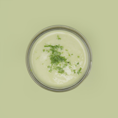 INGREDIENTS
“½ avocado
½ banana
Juice and zest of ½ fresh lime
2/3 cup coconut milk
A few spinach leaves
2 packets of Stevia
”
INSTRUCTIONS
Blend everything until smooth. Pour over ice. Garnish with lime zest.