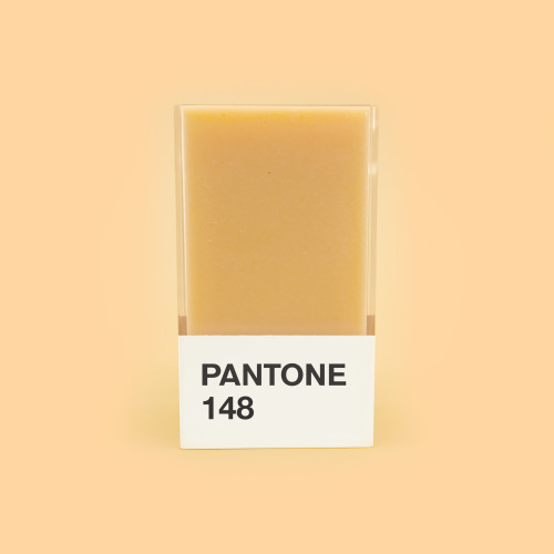 INGREDIENTS
“2/3 cup cubed papaya
½ cup soy milk
1/3 cup orange juice
1 tsp lemon juice
1 tsp honey
”
INSTRUCTIONS
Mix it all together. Pour over ice.
